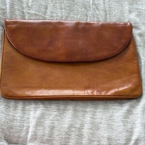 Vintage Sara Battaglia Leather Envelope Clutch - Tan